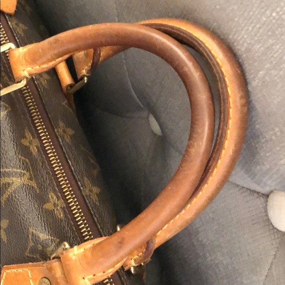 Authentic Louis Vuitton Carry All. 14x15. - Picture 2 of 8